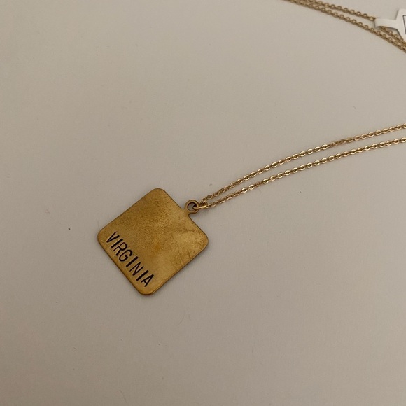 NWT Peach Tree Lane Virginia State Square Pendant Necklace Brass Gold - Picture 2 of 8